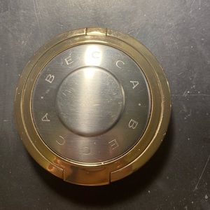 Becca Lightchaser Highlighter